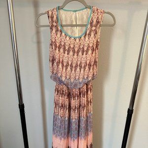 Small Asian Dress - Multicolored - beautiful